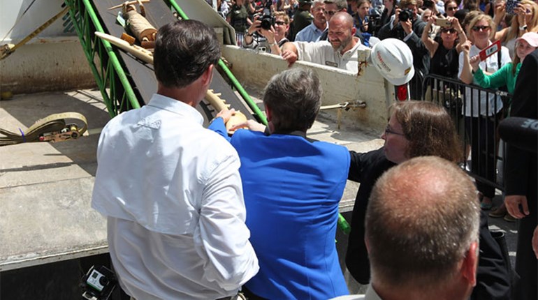 NRA Hunters' Leadership Forum | U.S. Fish and Wildlife Service Crushes More Than a Ton of Confiscated Ivory