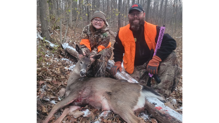 Izzy Harrington and her dad, Jason