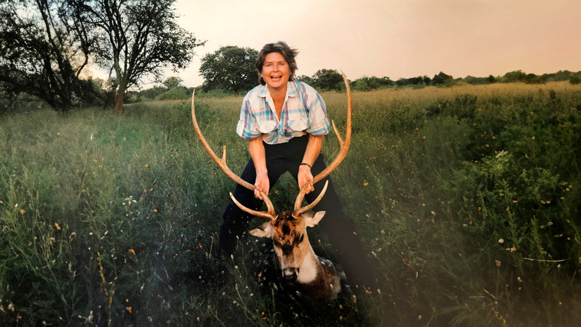 liz shea with hunting trophy