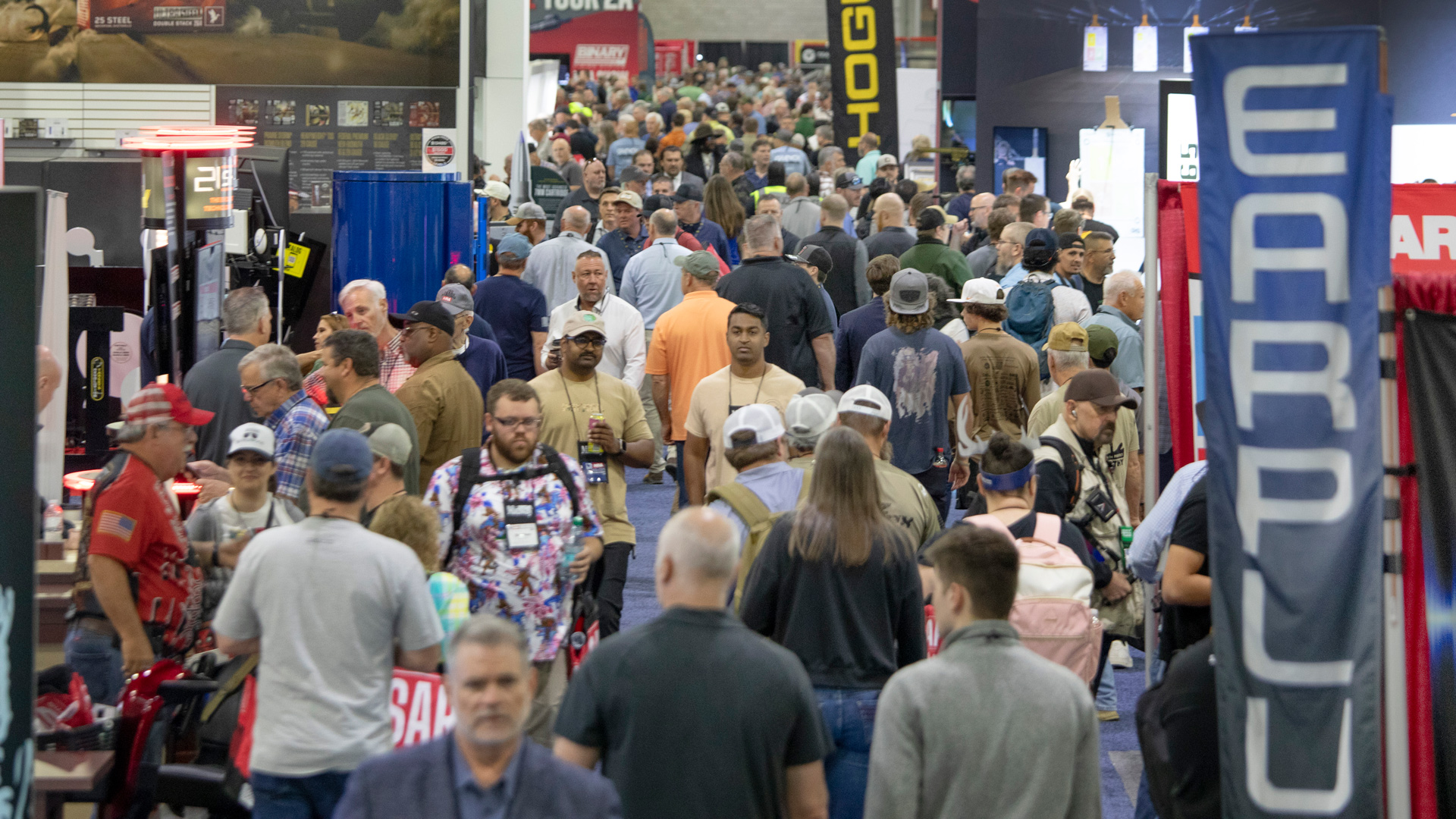 nra members attend trade show